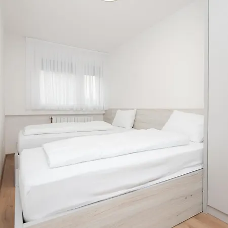 Lelas - Free Parking Sarajewo